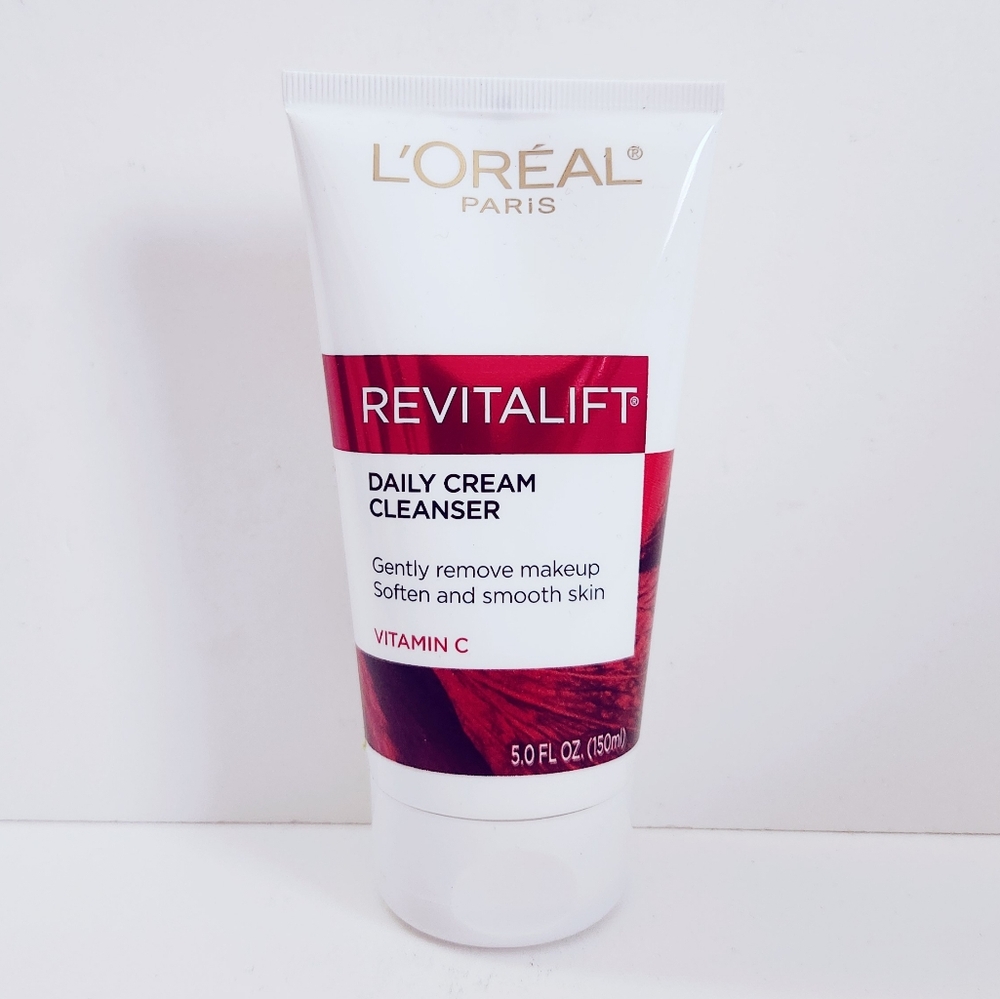 🔮3/$15 Loreal Paris RevitaLift Daily Cream Cleanser